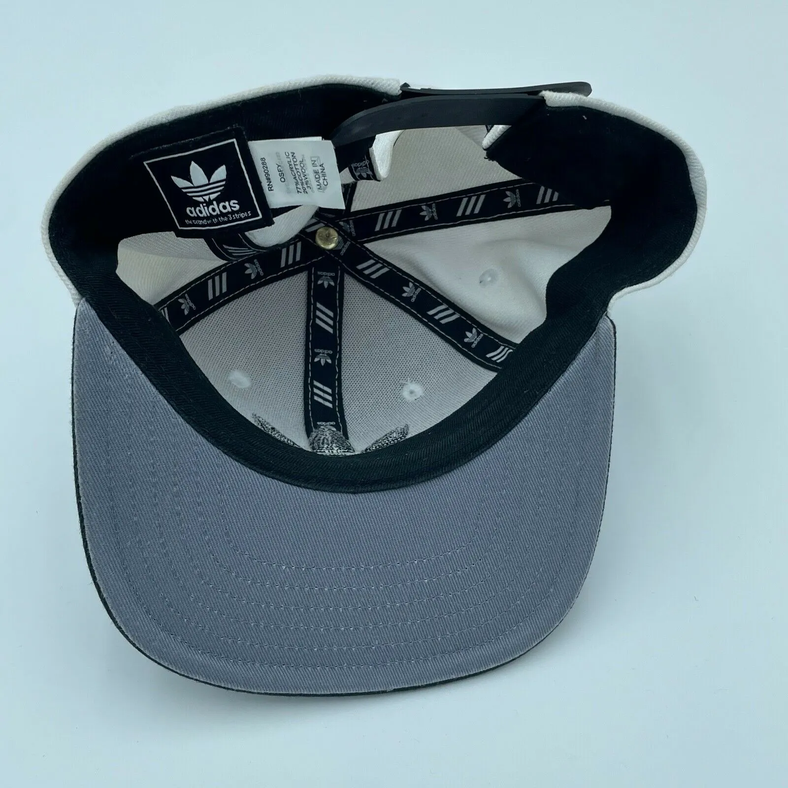 ADIDAS 3 Stripe Logo Mens Snapback Baseball Cap Sz: Adjustable