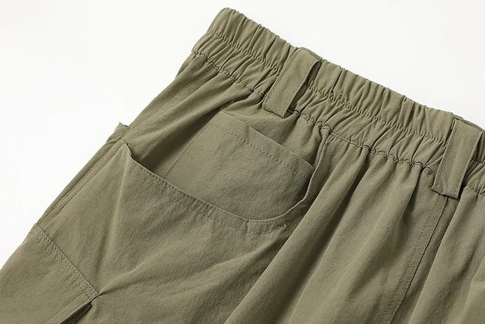 Adventure-Ready Men's Waterproof Cargo Shorts with Zipper Pocket