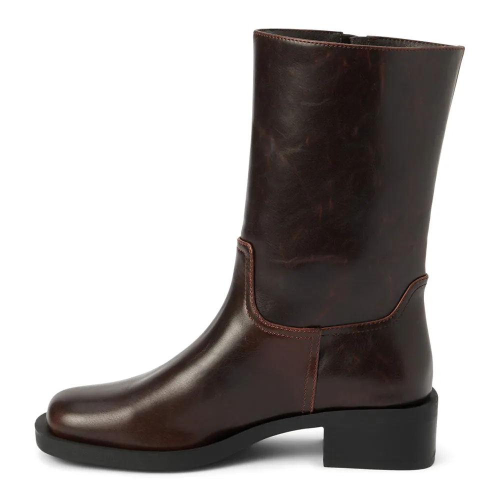 Basil Square Toe Pull On Boots