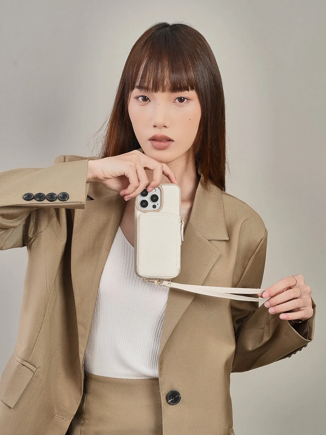 Economical Kit- Wireless Charging Phone Case Round Pouch Set