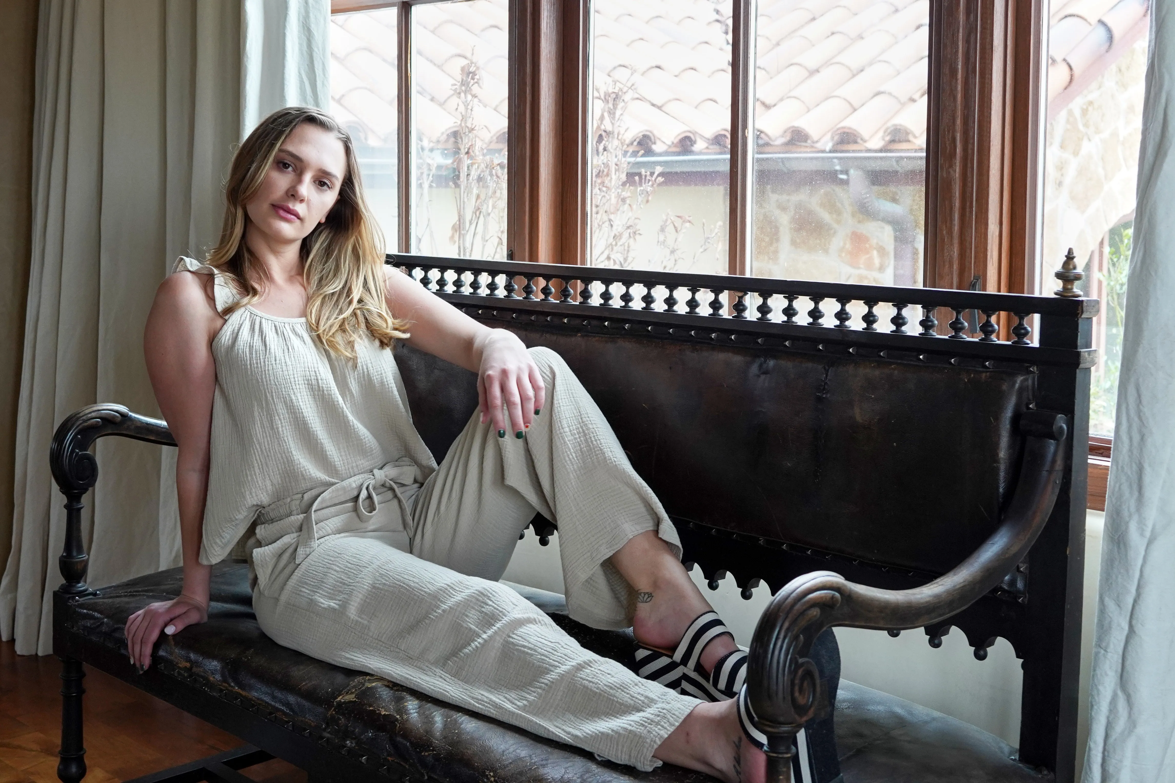 Fiji Pocketed High Rise Pants - Sand