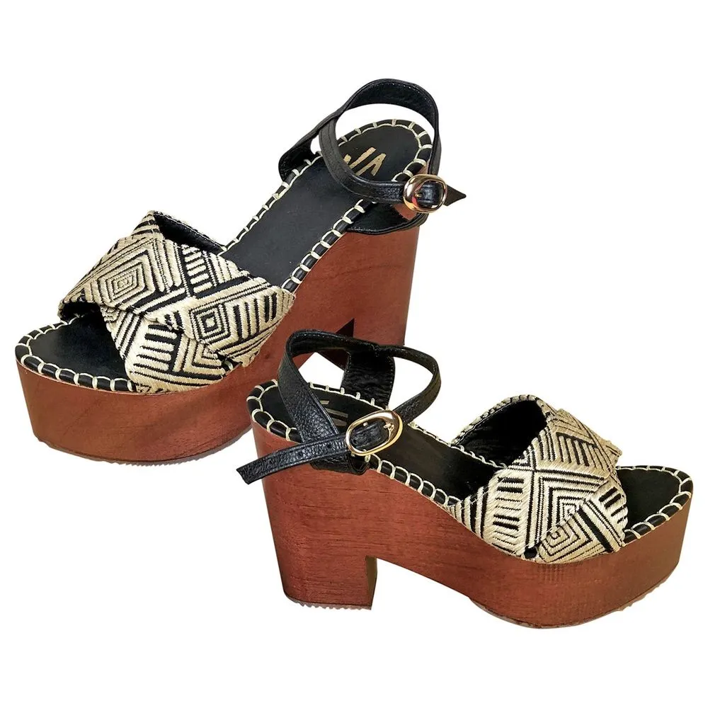 Heels Silvia Cobos Salento Black