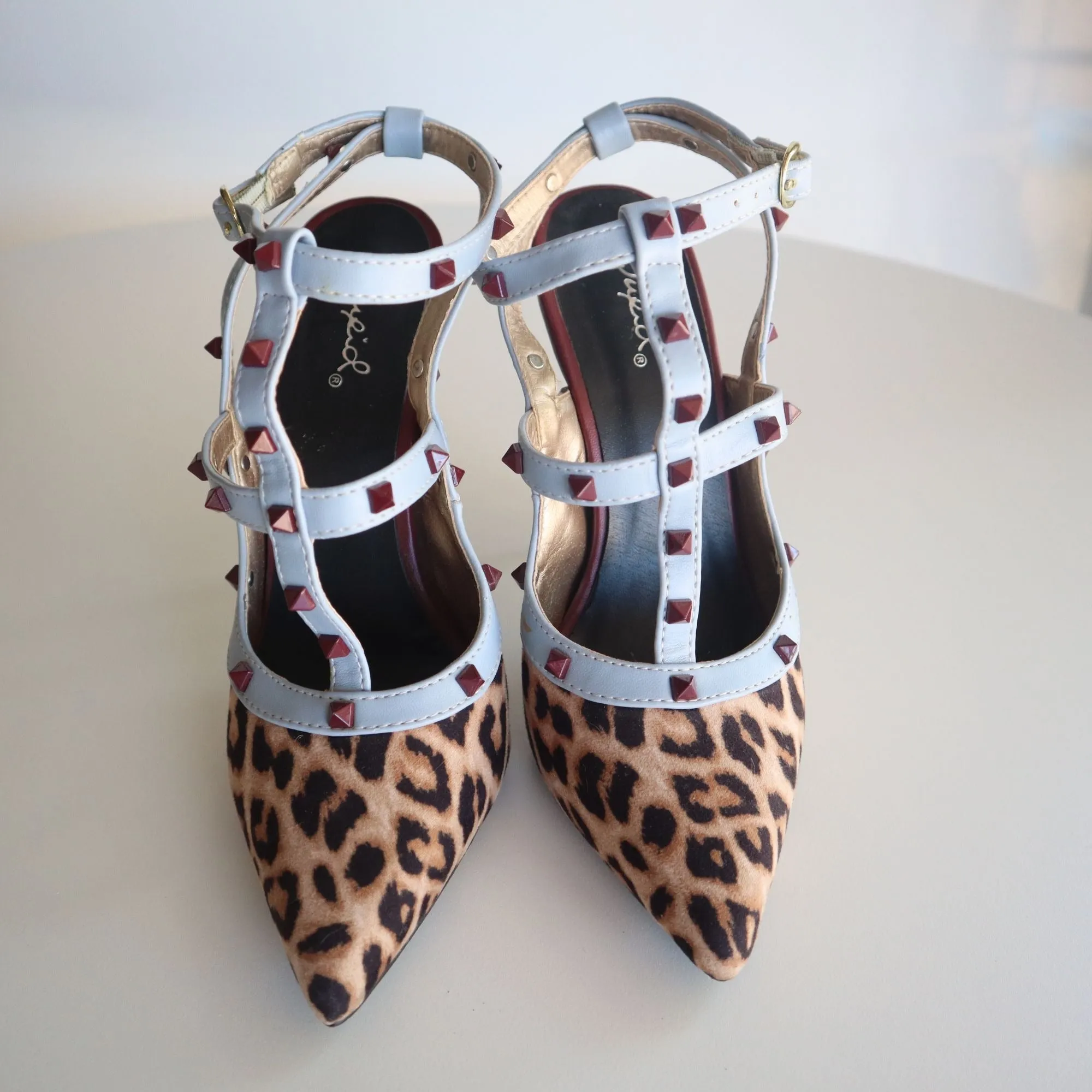 Leopard Print Studded Stiletto Pointed Toe Heels By Qupid Women's Size 7