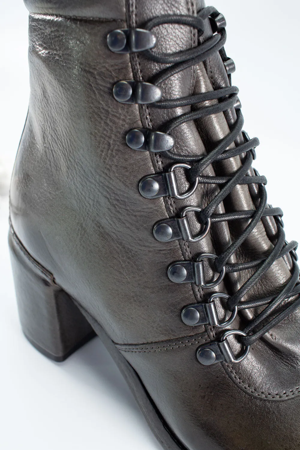 MADISON ice-grey lace up boots.