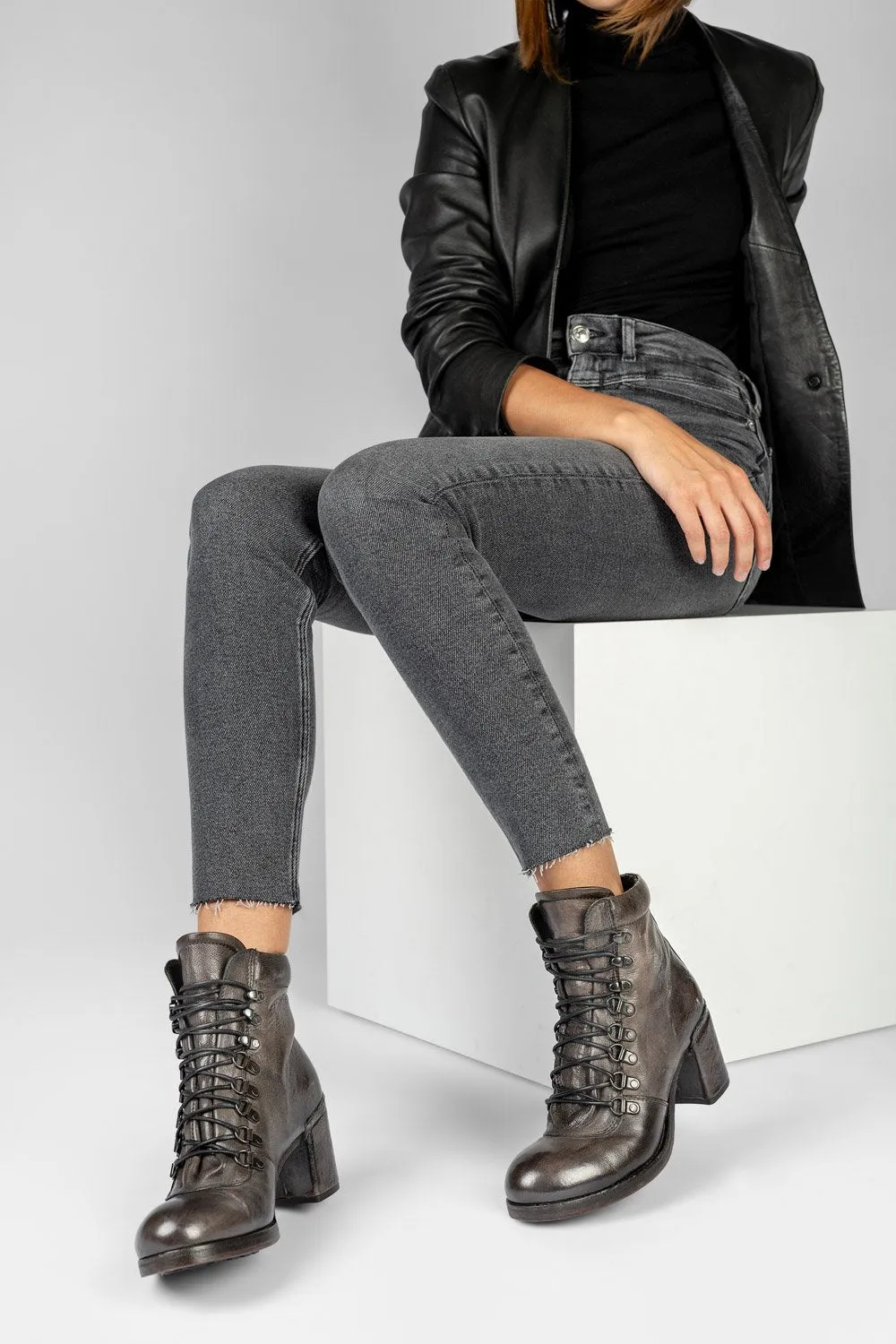MADISON ice-grey lace up boots.