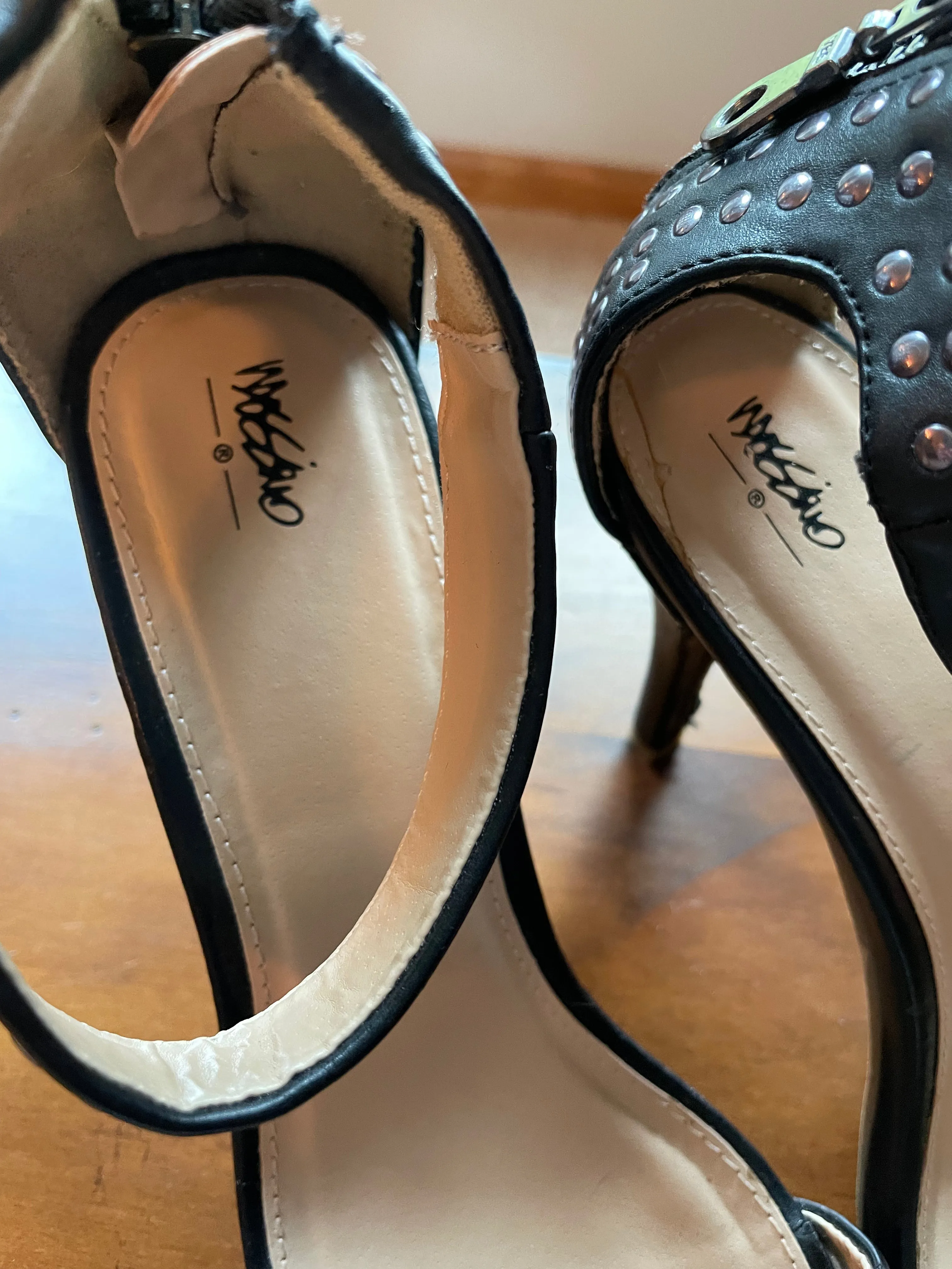Mossimo Black Heels (7)