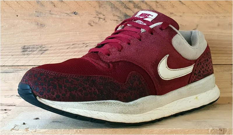 Nike Air Safari Low Suede Trainers UK10/US11/EU45 371740-611 Team Red/Sail Black