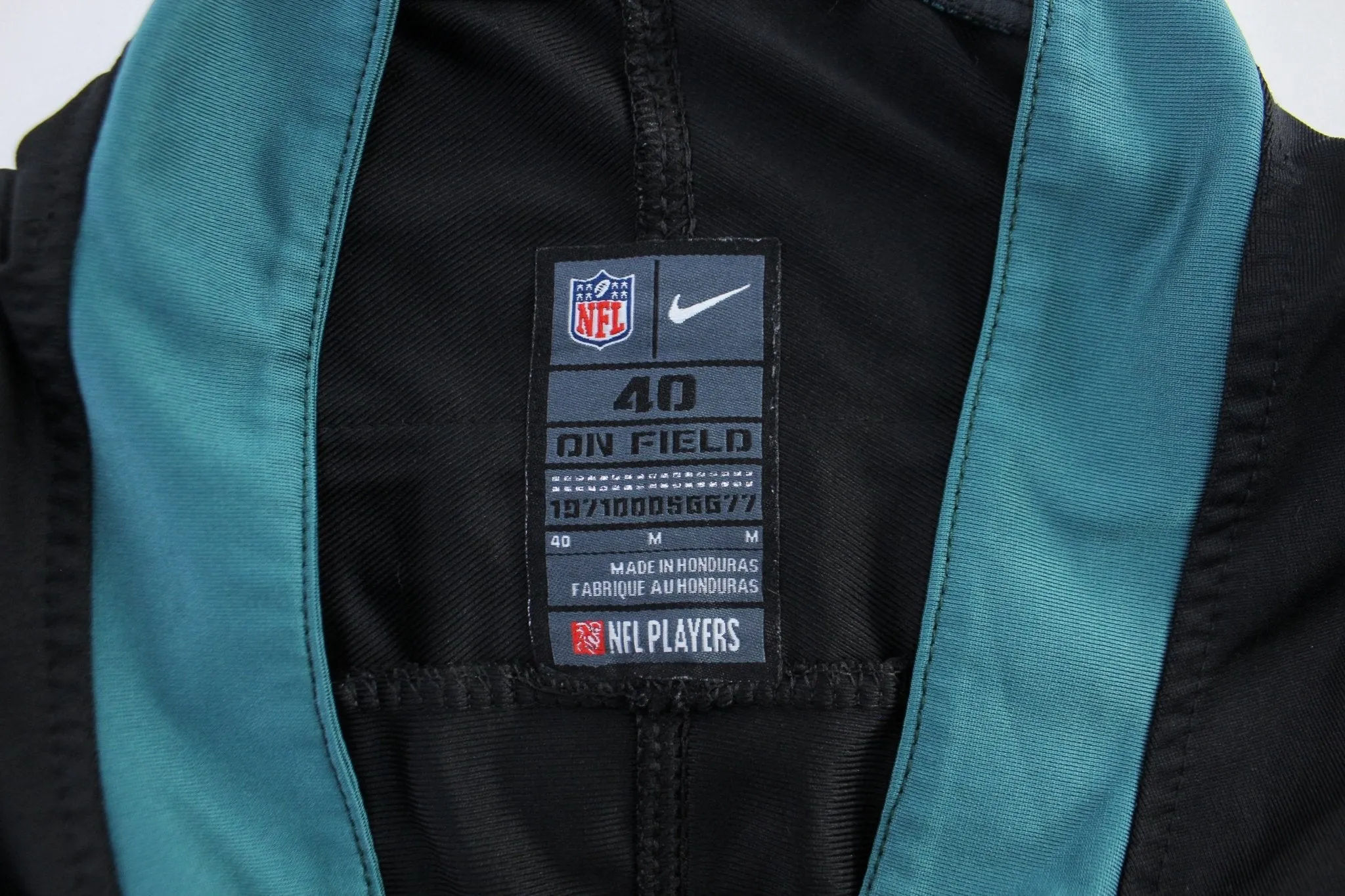 Nike Embroidered Logo Philadelphia Eagles Carson Wentz Football Jersey