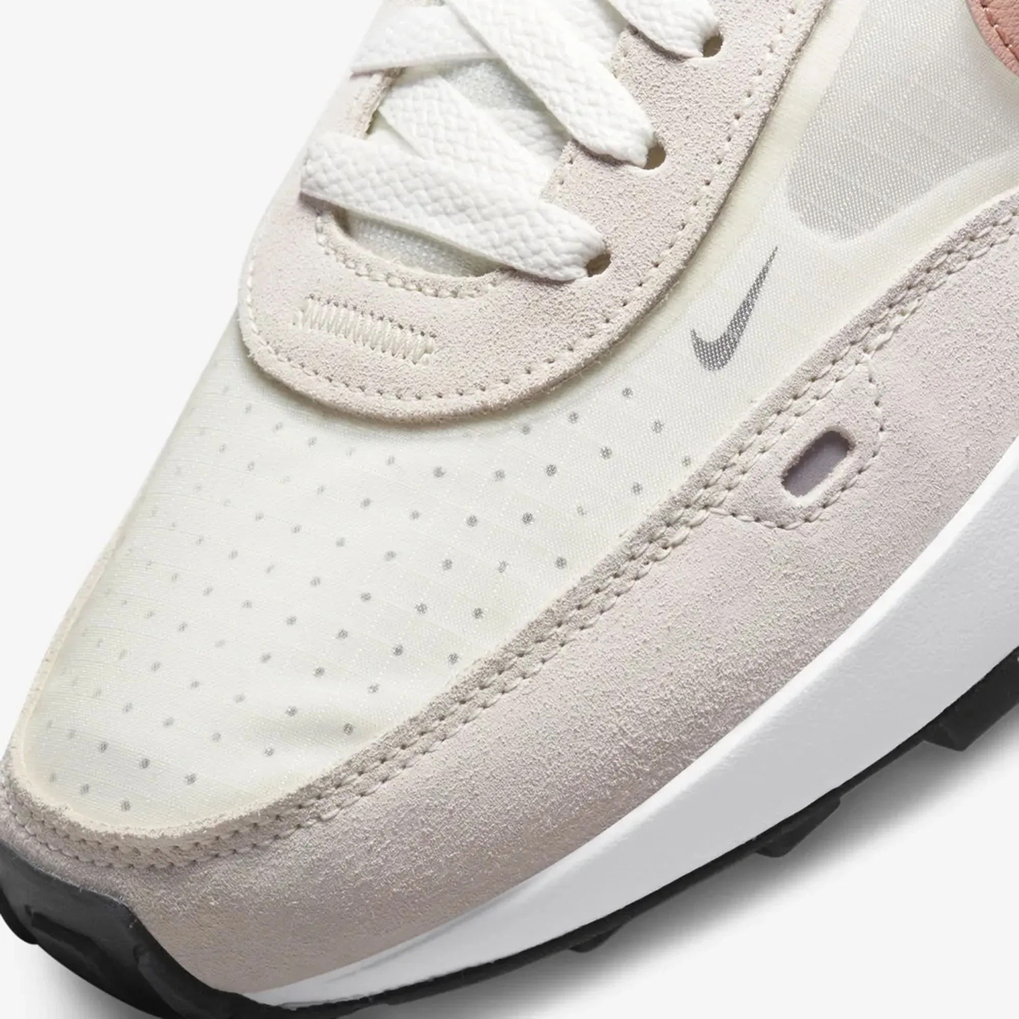 Nike | WAFFLE ONE SAIL  { ROSE WHISPER