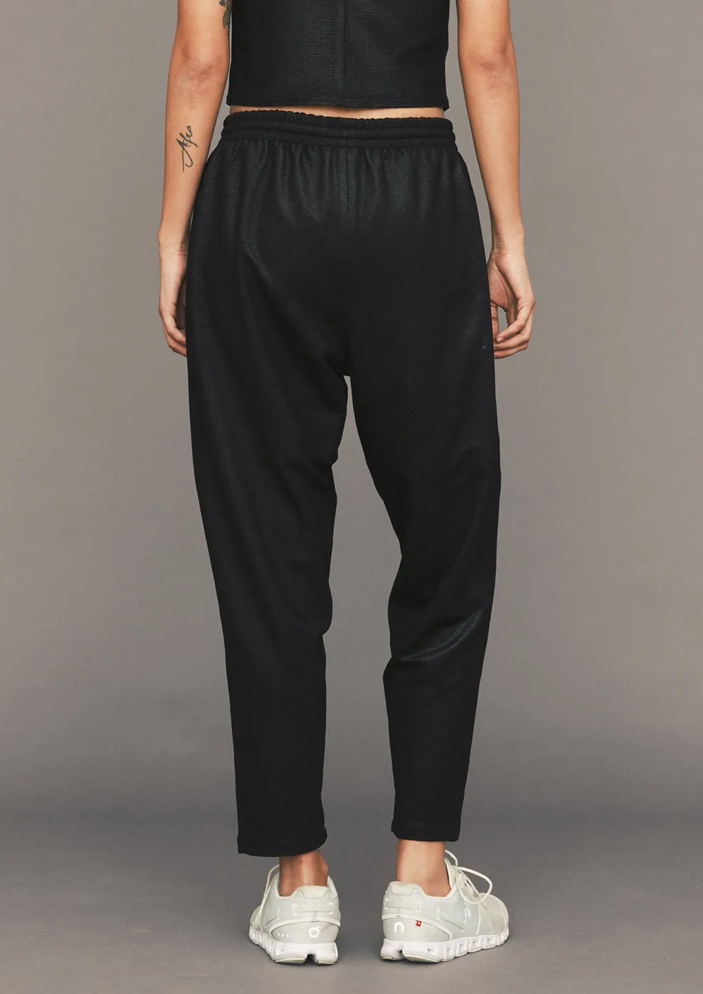 PANTS LOOSE ELASTIC- TECH LACES STRETCH- BLACK