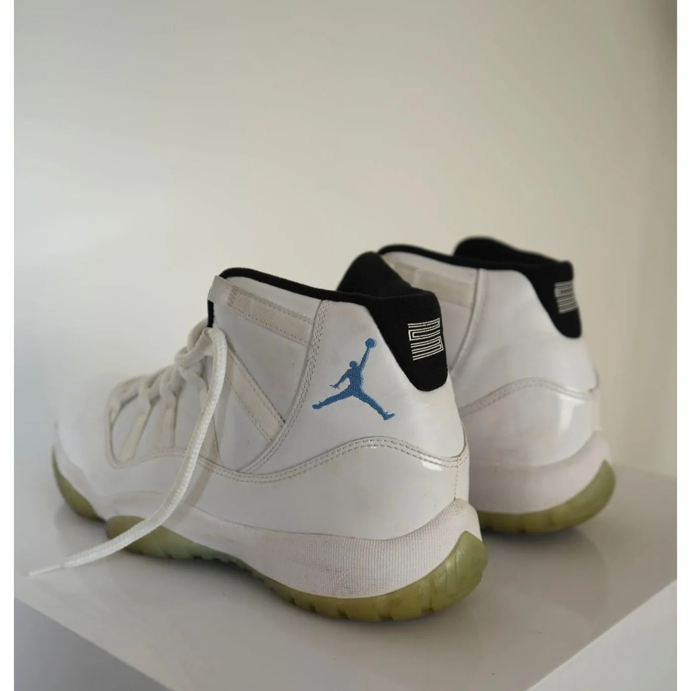 "Retail" Jordan 11 Retro Legend Blue (2014) Sneakers 378037-117 Size 10.5 Men's