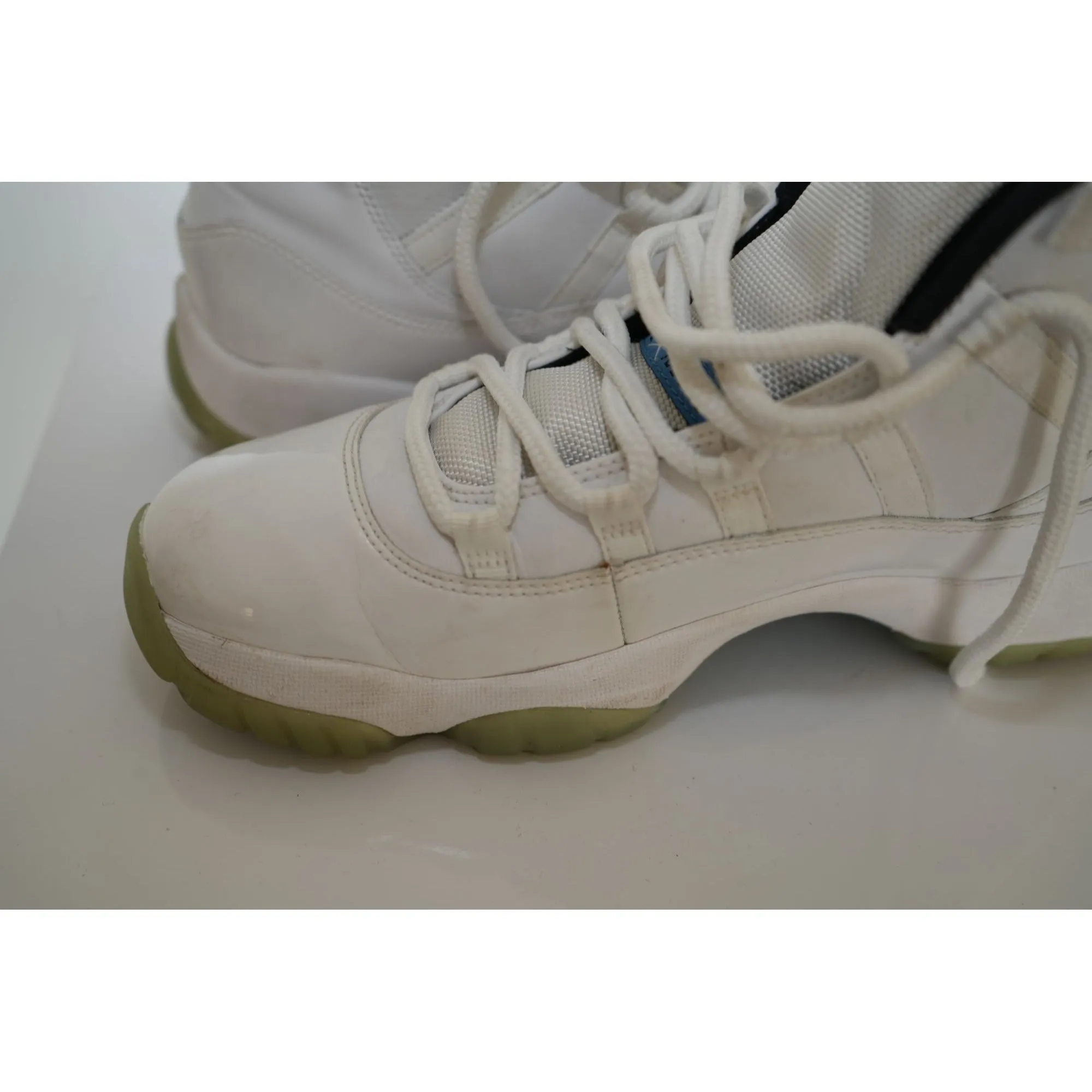 "Retail" Jordan 11 Retro Legend Blue (2014) Sneakers 378037-117 Size 10.5 Men's