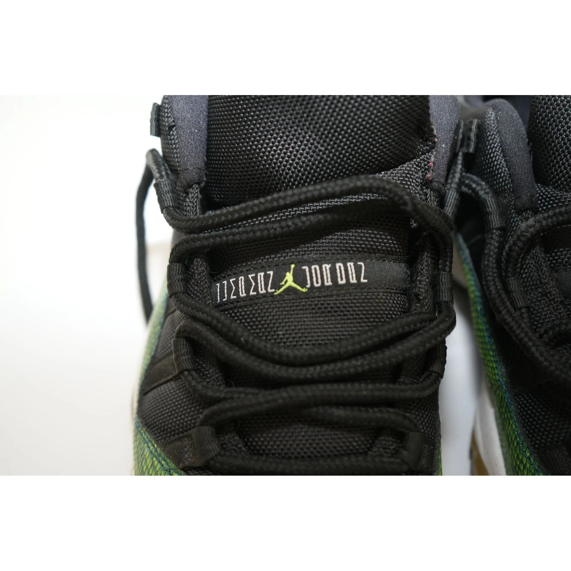 "Retail" Jordan 11 Retro Low Green Snakeskin Sneakers 528895-033 Size 10.5 Men's