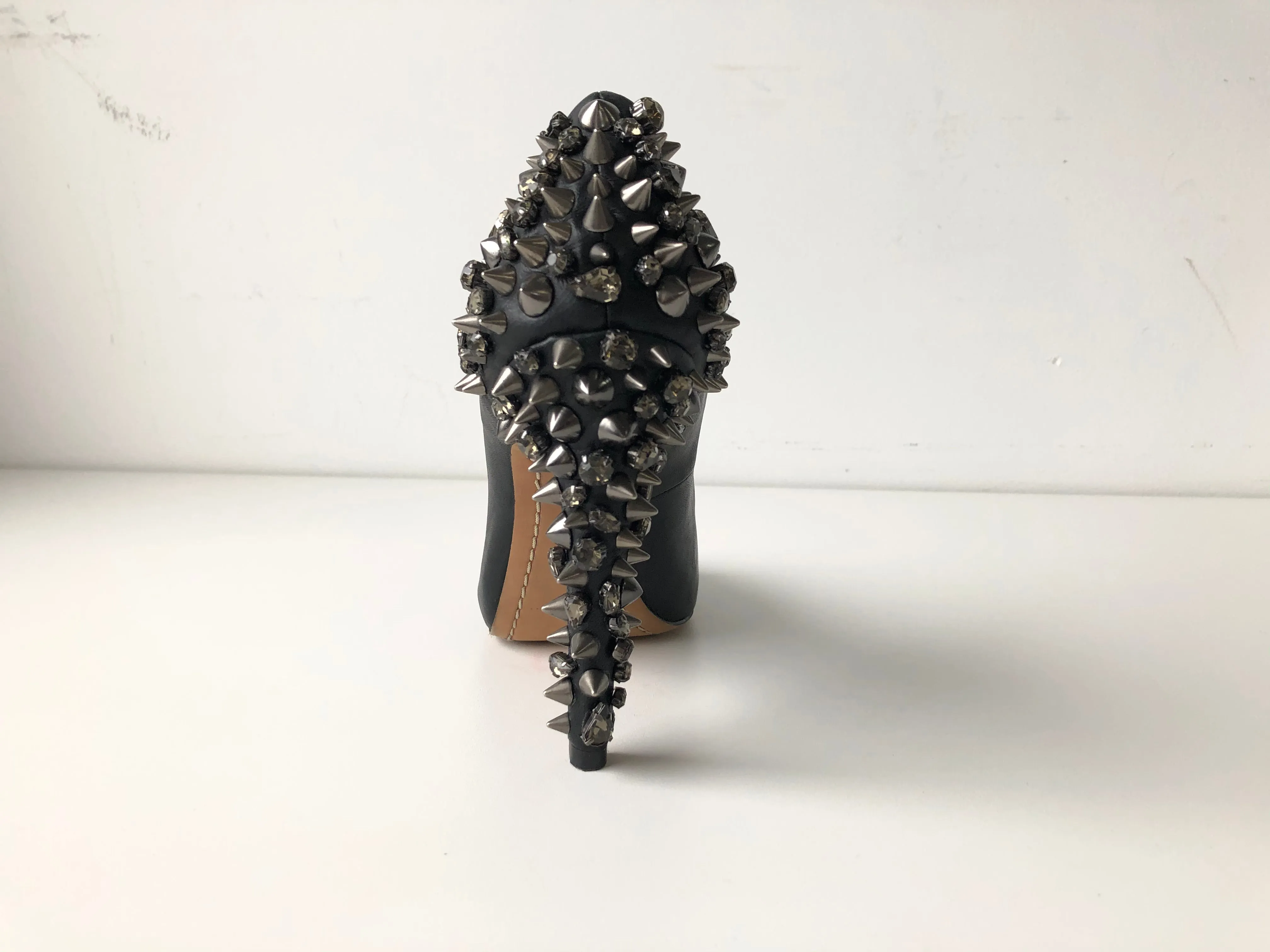 SAM EDELMAN Women's black peep toe studded pump, 8