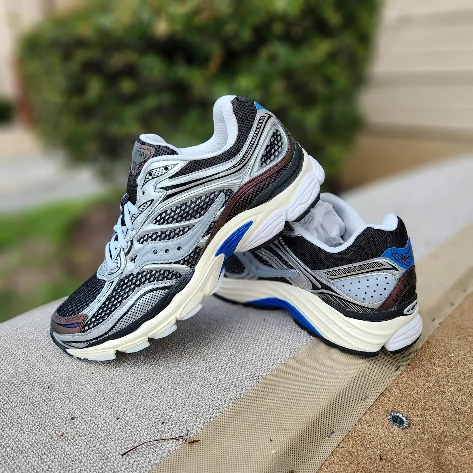 Saucony Progrid Omni 9 Disrupt