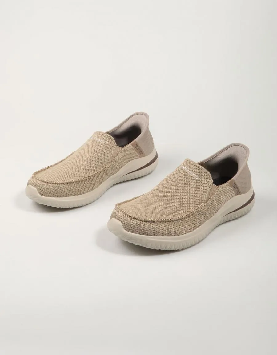  sports shoes SKECHERS Slip Ins Delson 3 0 Cabrino en Taupe 84421