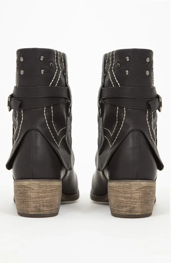 Stylish Boots Black