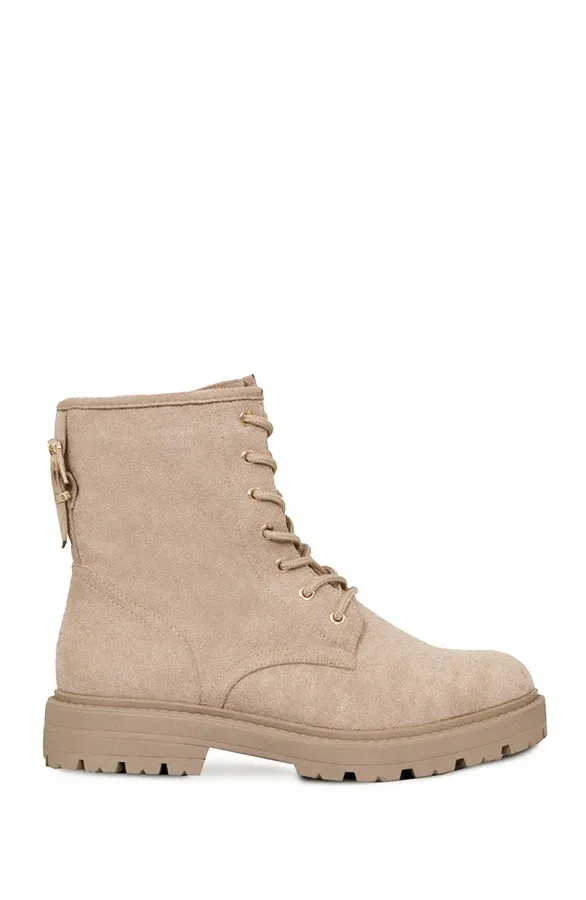 Suede Boots Beige
